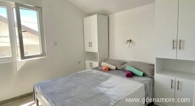 Apartmani Stela, Magán szállás a községben Baošići, Montenegró